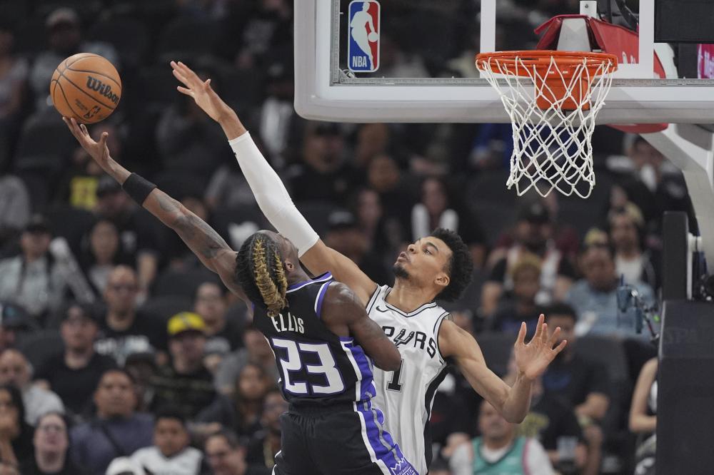 露出了他们 露出了他们